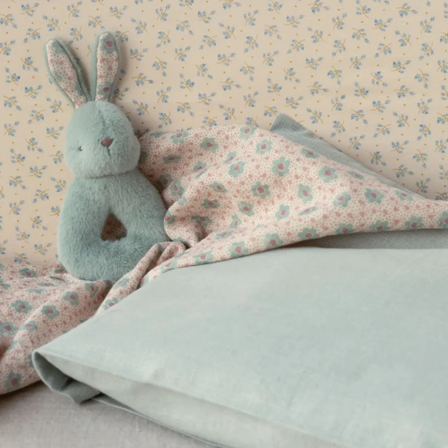 Maileg Rabbit Rattle Set (Mint)