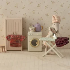 Maileg Skirt and Knitted Blouse (Mum Mouse)