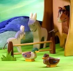 Ostheimer Duck (Sitting)