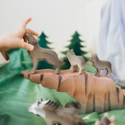 Wolves Family Set (Set of 4)
