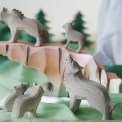 Wolves Family Set (Set of 4)