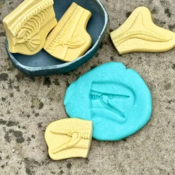 Dig and Discover Sensory Stones (Pliosaur & Stegosaurus)