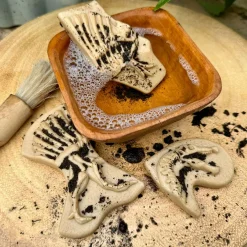 Dig and Discover Sensory Stones (Triceratops & Spinosaurus)