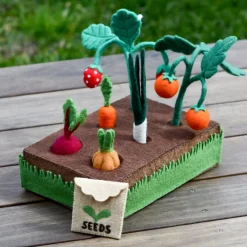 Felt Garden Planter Box Play Set