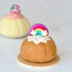 Felt Rainbow Bundt Cake | Play Food