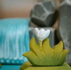 Grass with White Flower (Small) | Wooden Toy