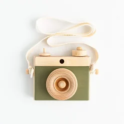 Handmade Wooden Toy Camera (Moss Green)