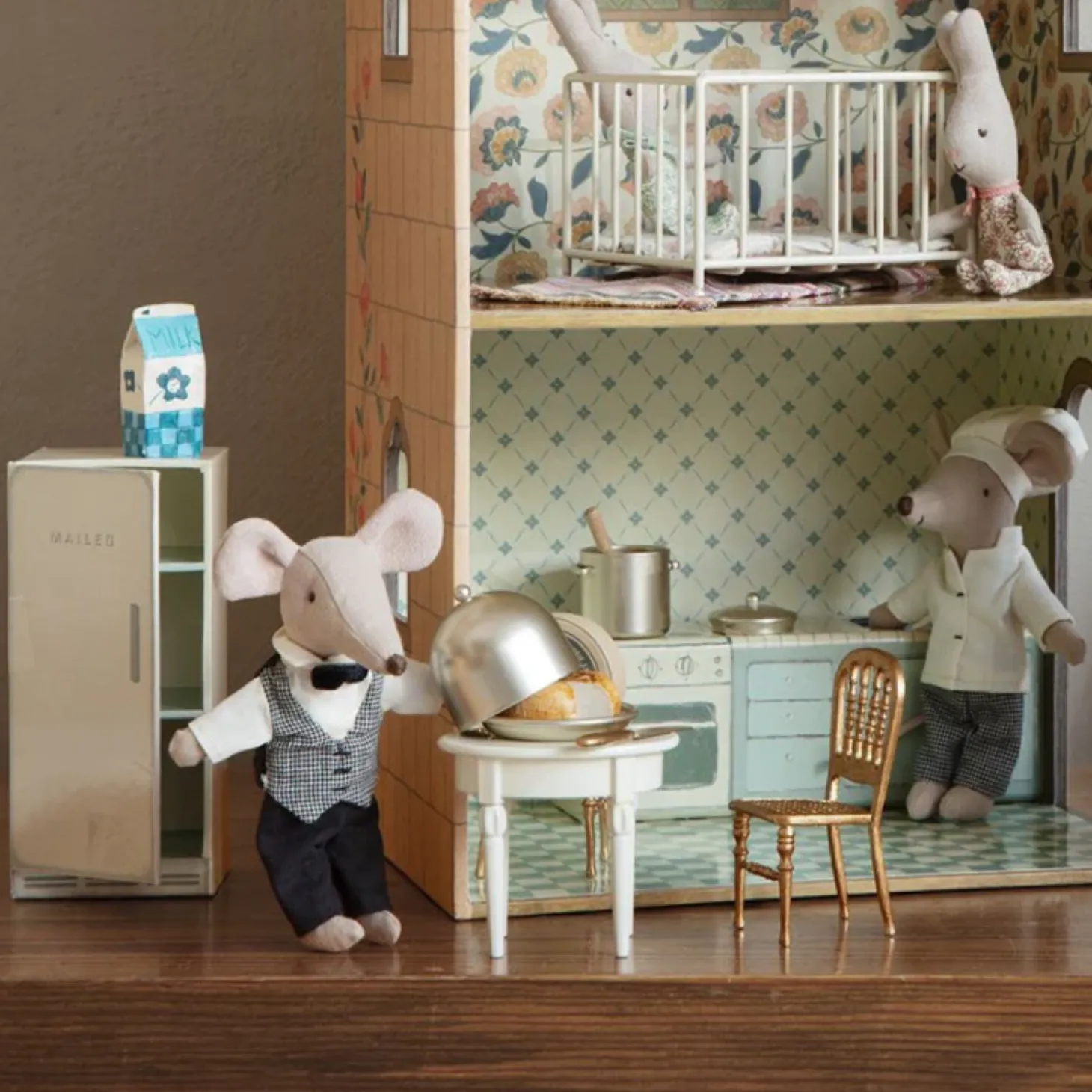 Maileg Gold Chair (Mouse)