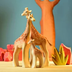 PRE-ORDER Giraffe Family (Set of 3)