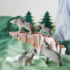 Wolves Family Set (Set of 4)