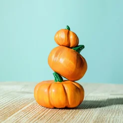 Wooden Hay Bales and Pumpkins (Set of 7)