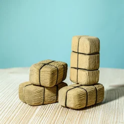 Wooden Hay Bales and Pumpkins (Set of 7)